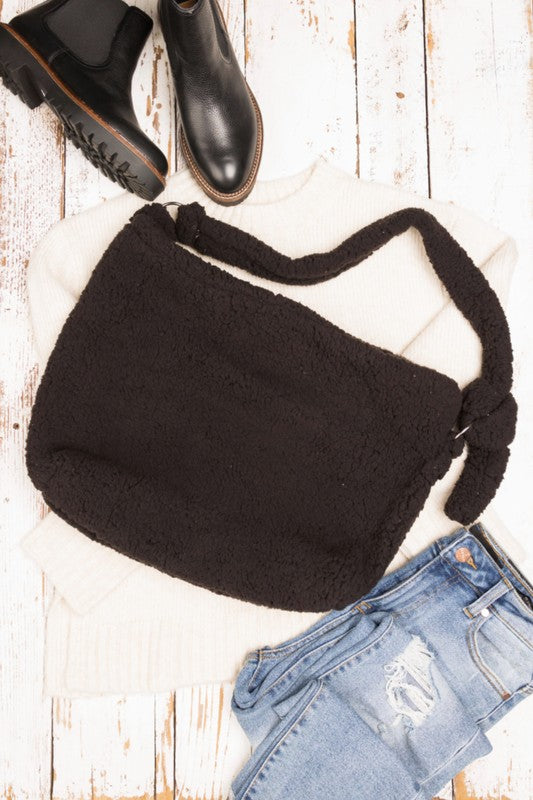 STELLA SHERPA MESSENGER BAG - BLACK