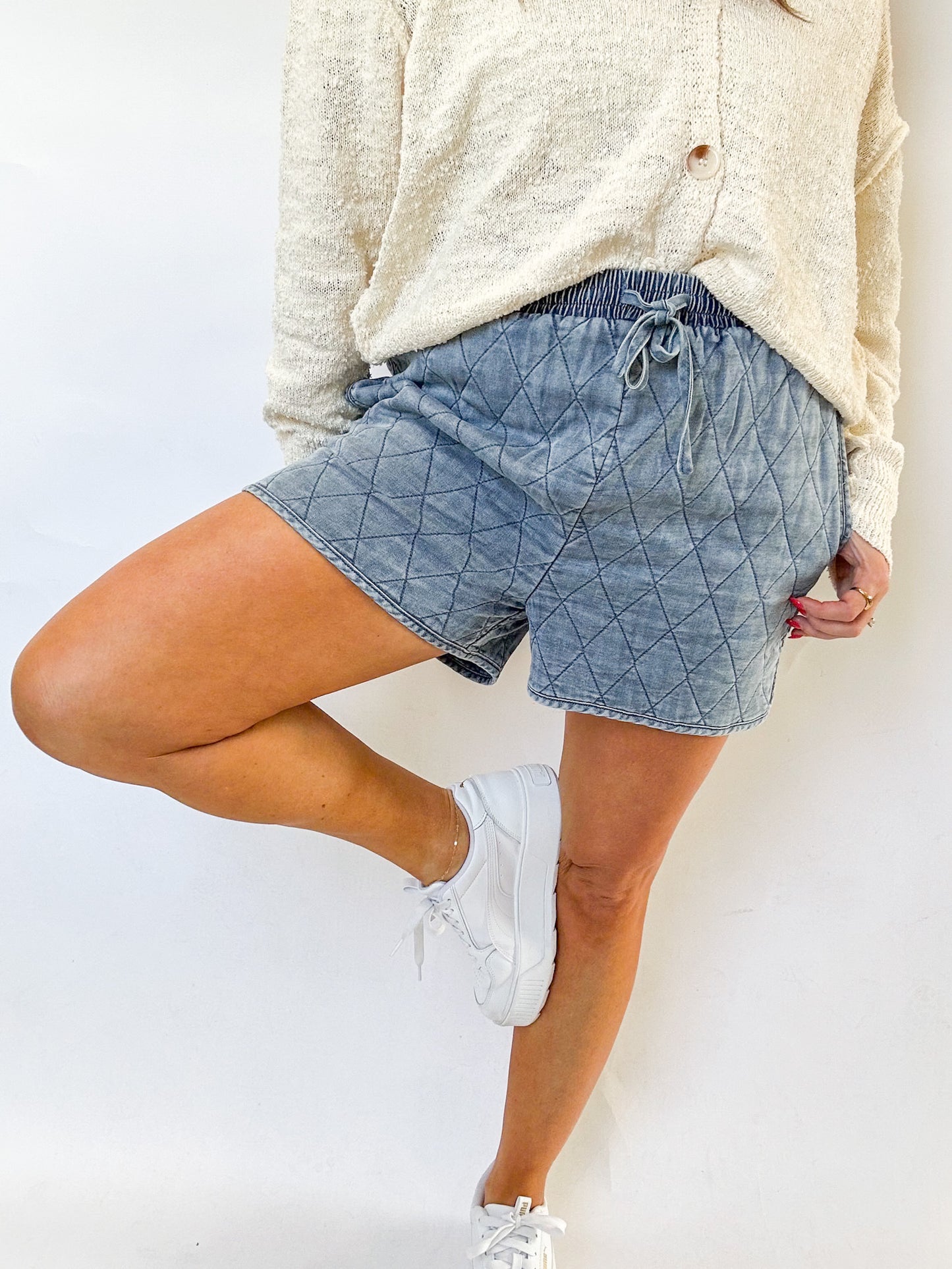 DENIM QUILTED SHORTS
