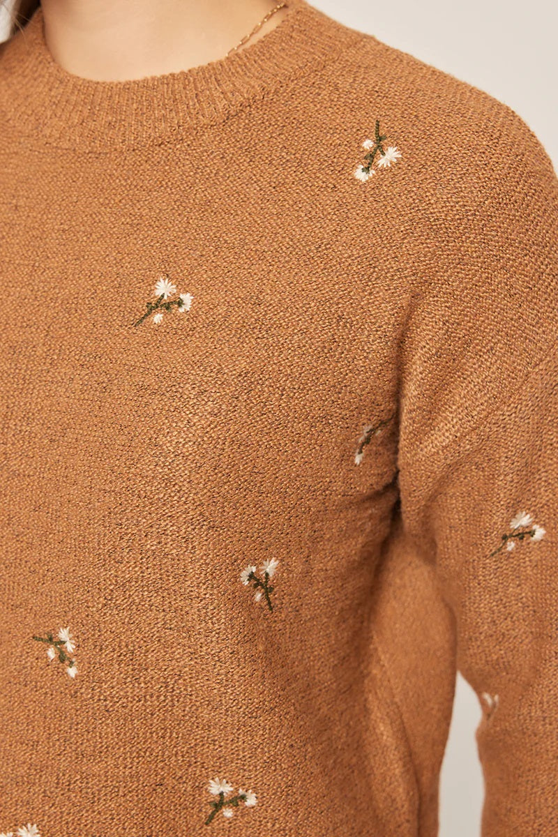 CAMEL FLORAL SWEATER