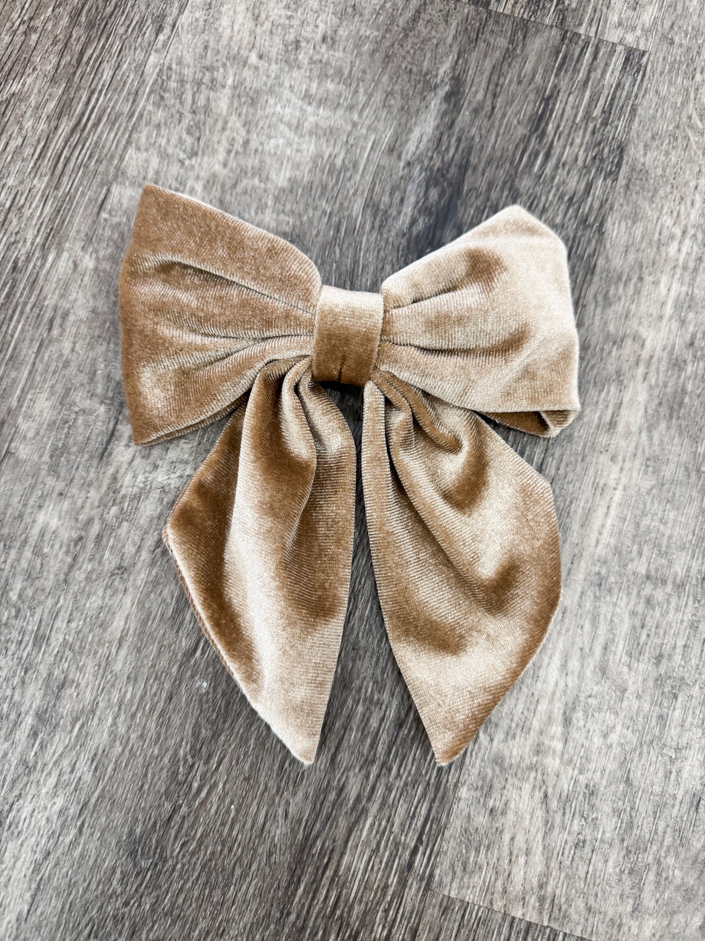 VELVET HAIR BOW