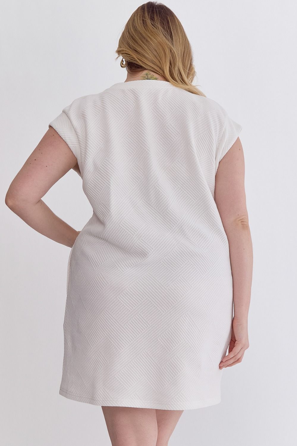 ALYS QUILTED DRESS - CURVY