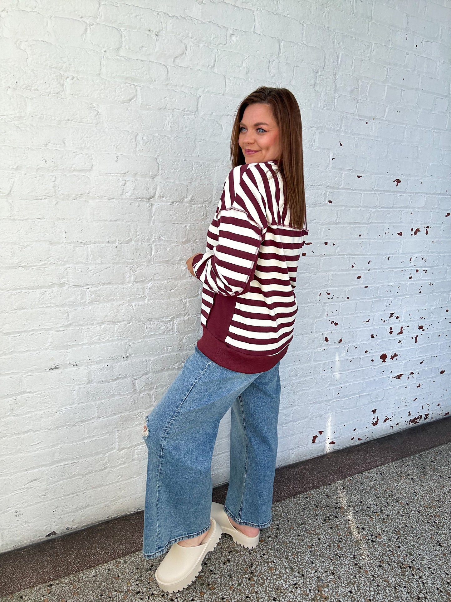 WINE DOWN STRIPE PULLOVER TOP