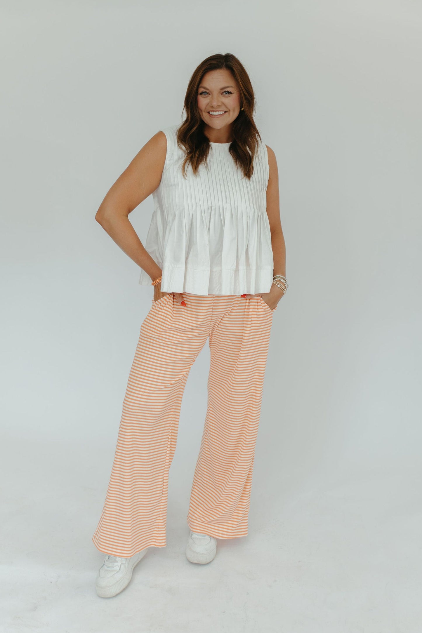 WHITE PLEATED TOP