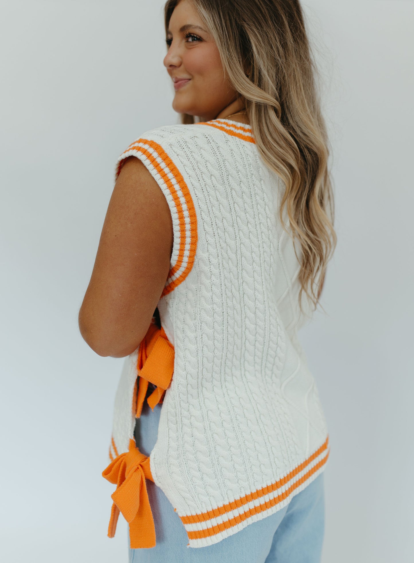 TAILGATE QUEEN SWEATER TOP