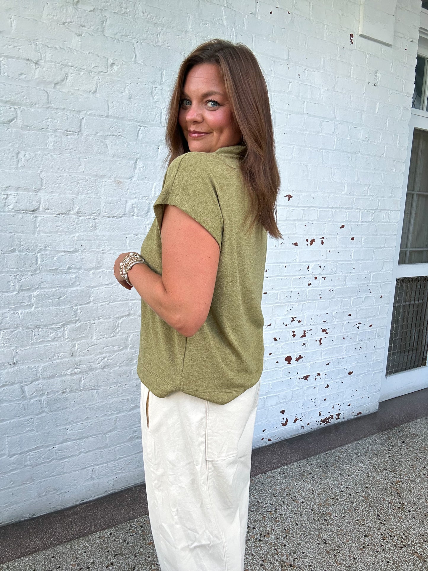 BE COOL MOCKNECK TOP - LIGHT OLIVE