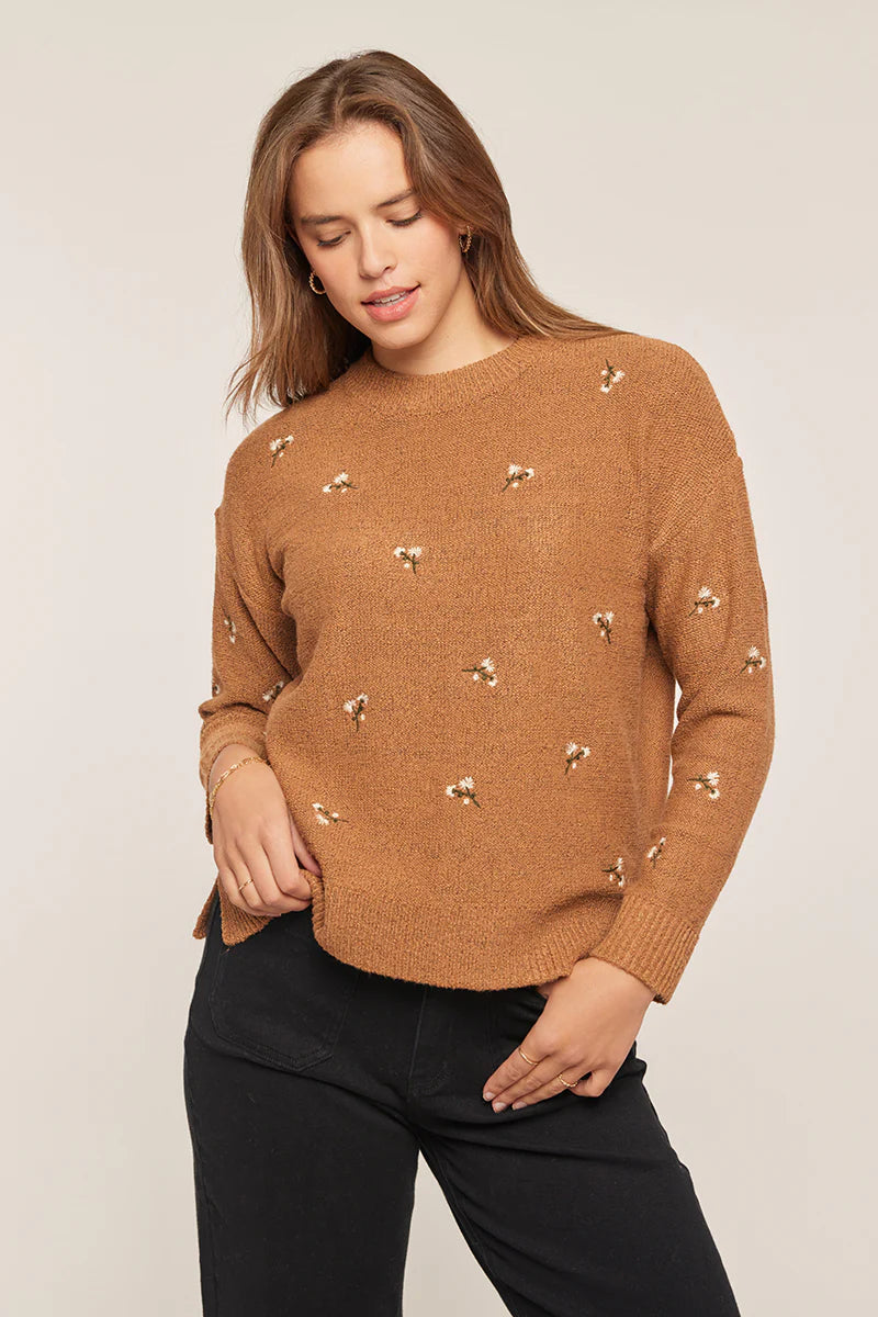 CAMEL FLORAL SWEATER
