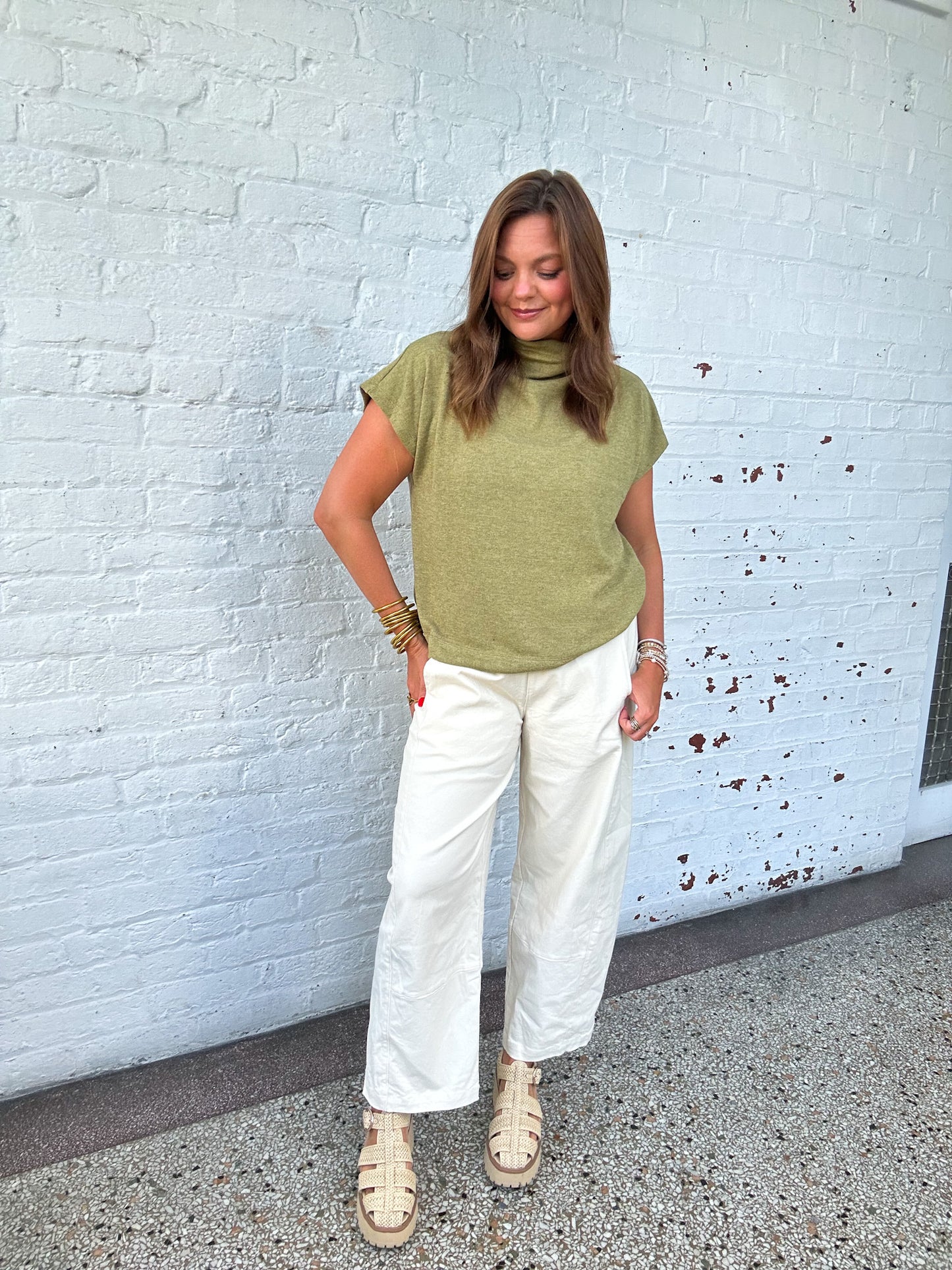BE COOL MOCKNECK TOP - LIGHT OLIVE