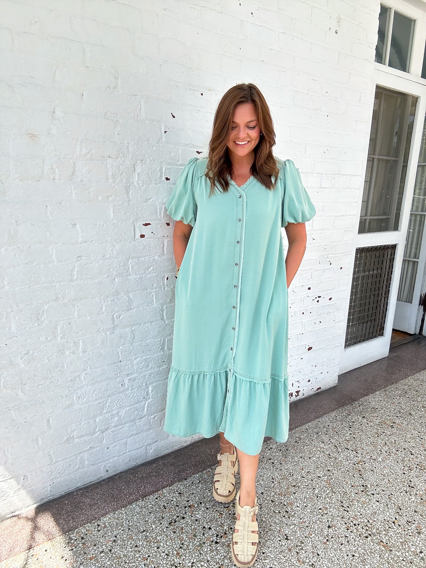 FALL FEELS MIDI DRESS