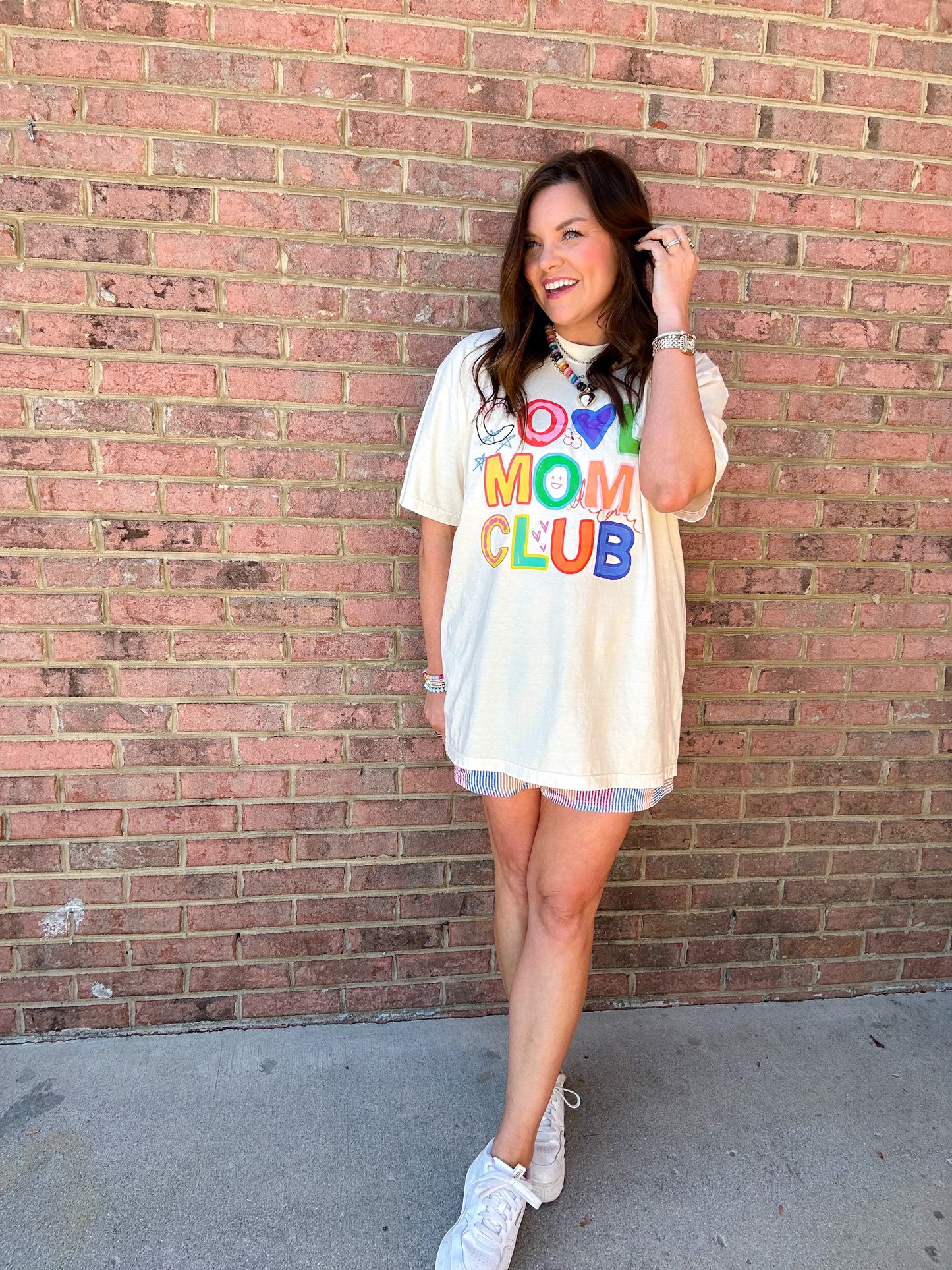 COOL MOM GRAPHIC TEE