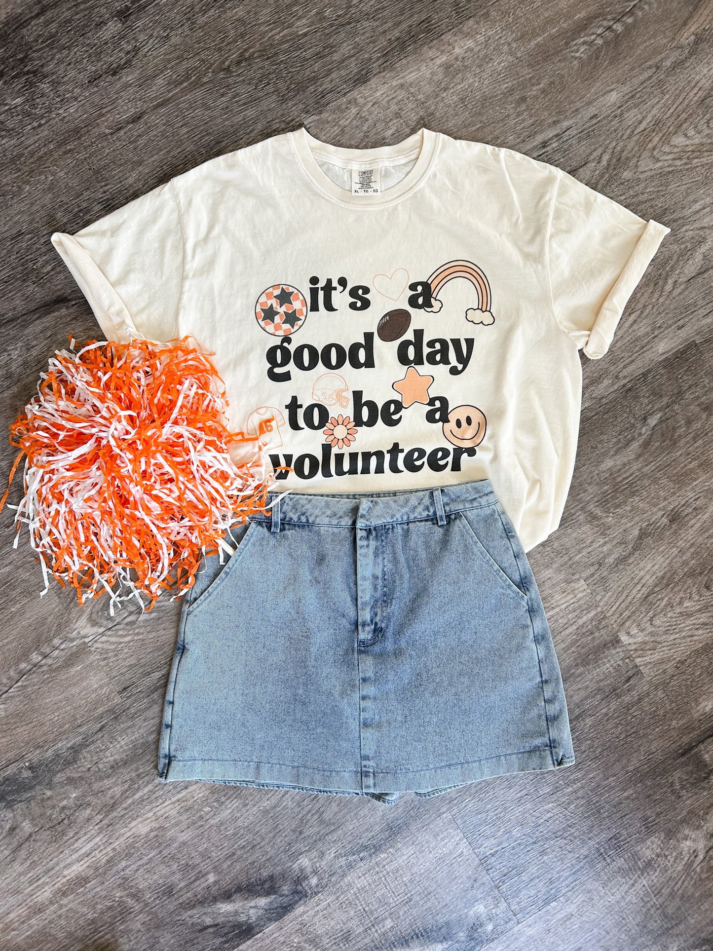 VOLUNTEER GRAPHIC TEE
