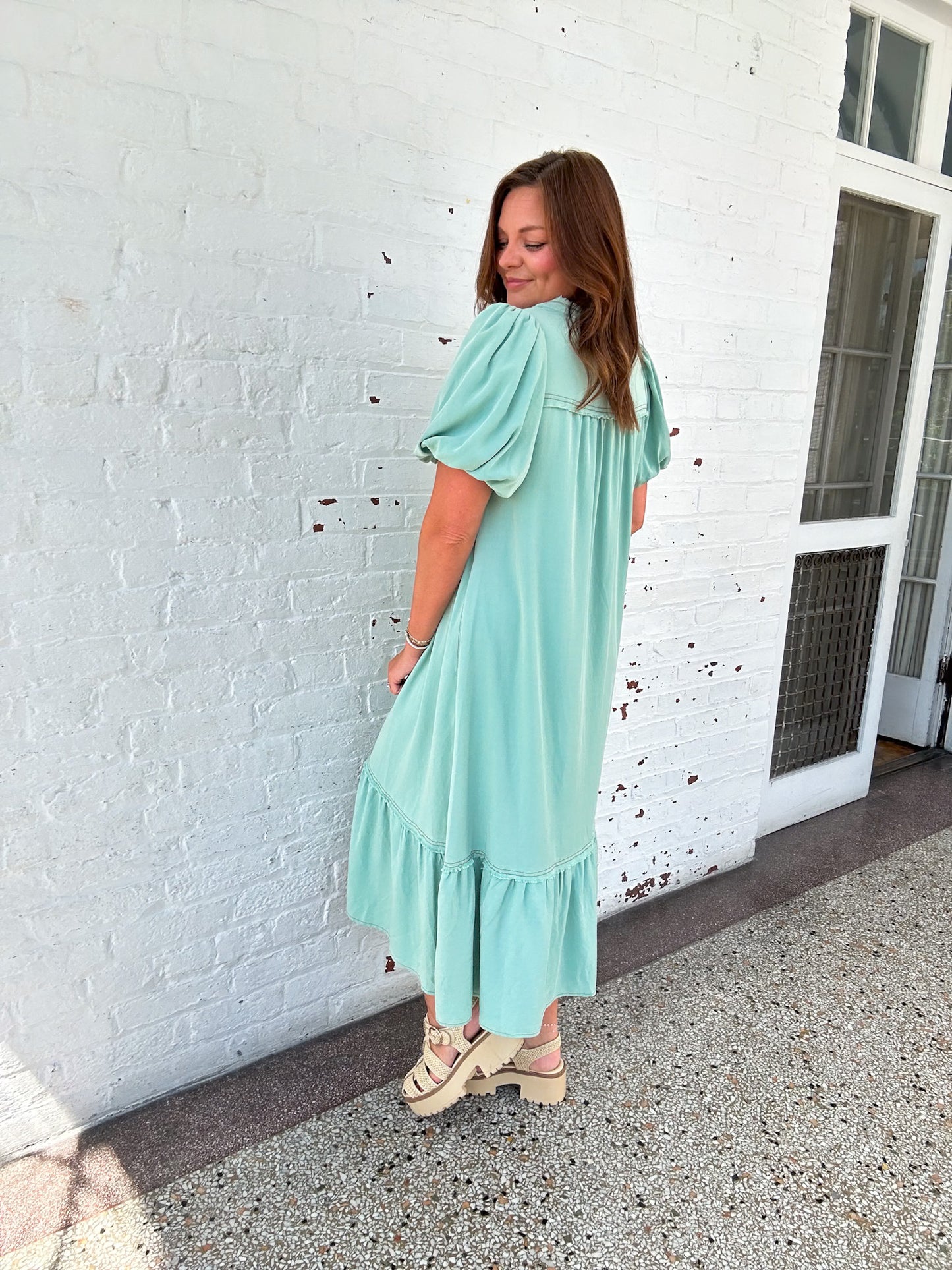 FALL FEELS MIDI DRESS