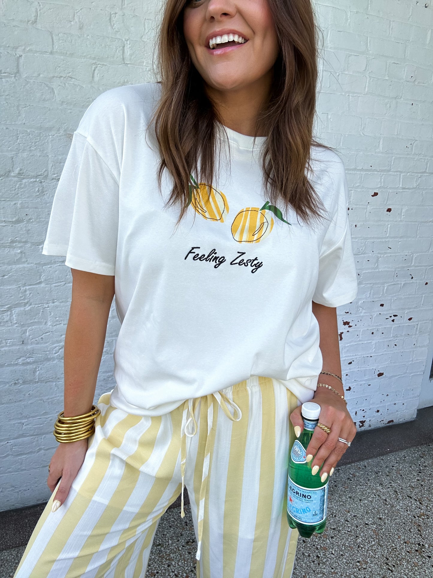 FEELING ZESTY GRAPHIC TEE