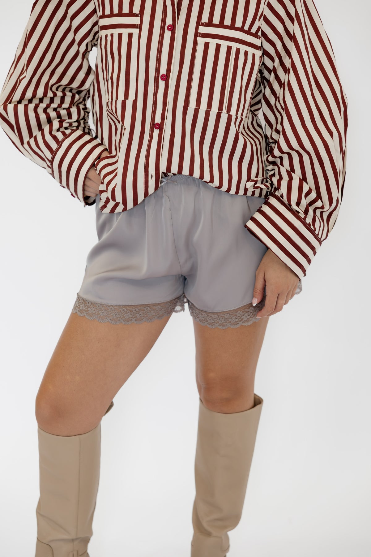 LACE TRIM SILKY SHORTS - SILVER LILAC
