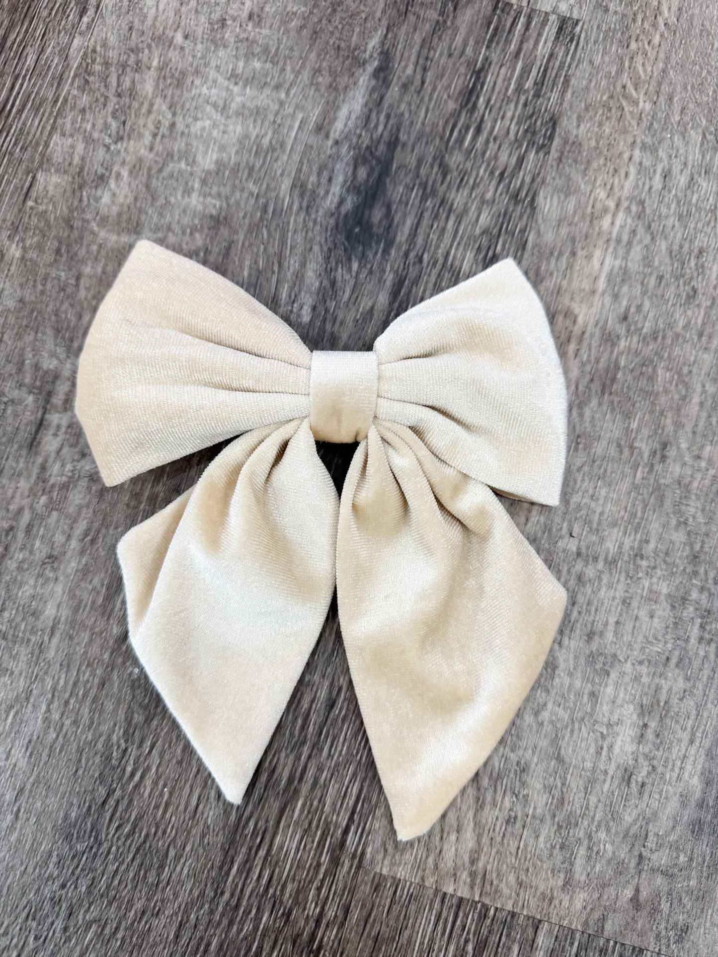 VELVET HAIR BOW