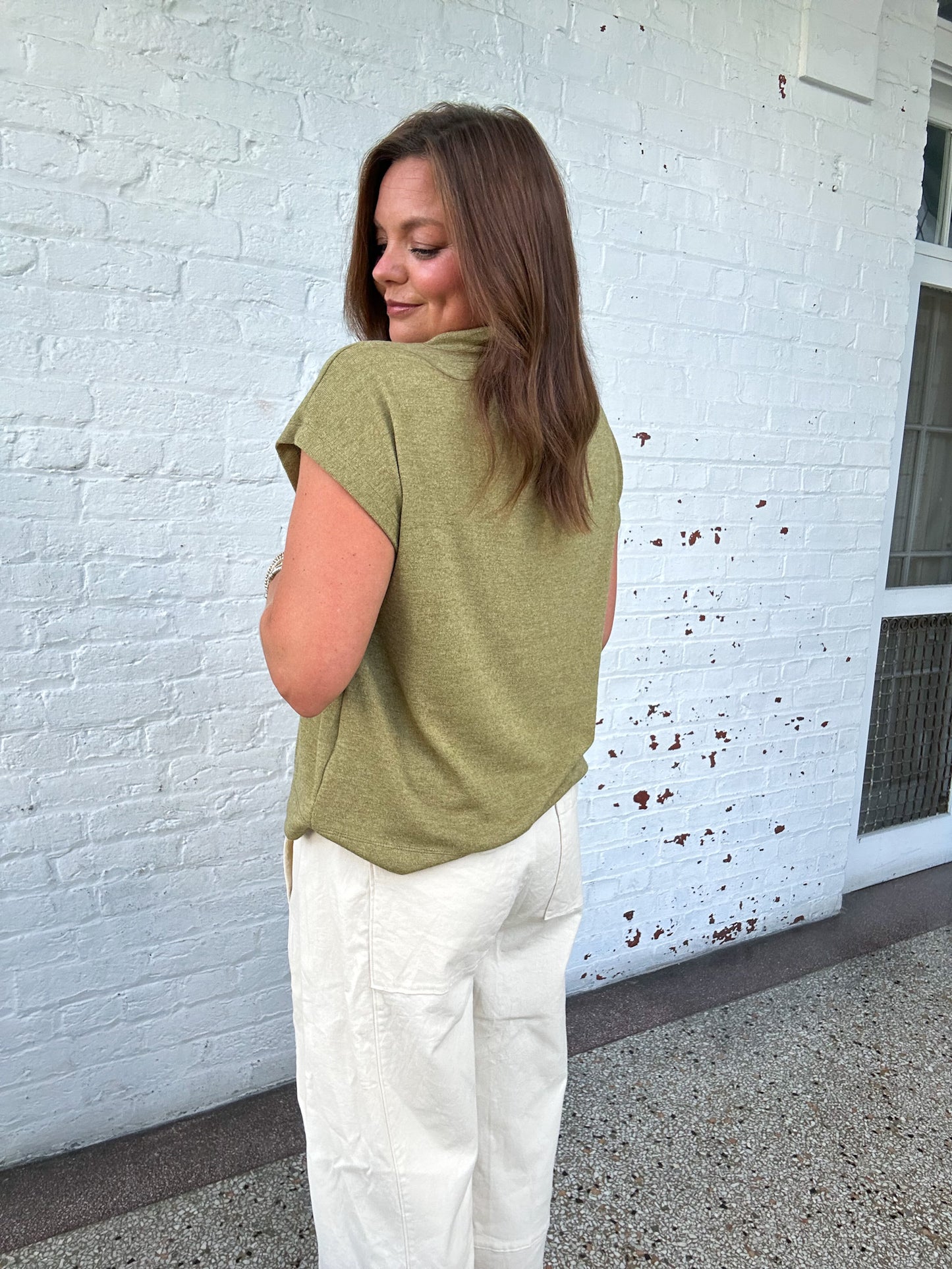 BE COOL MOCKNECK TOP - LIGHT OLIVE