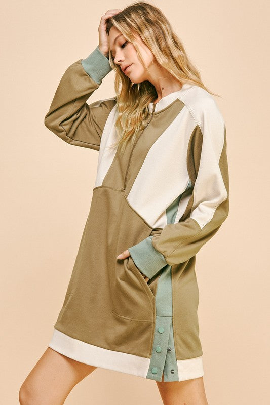 COLORBLOCK SWEATSHIRT DRESS
