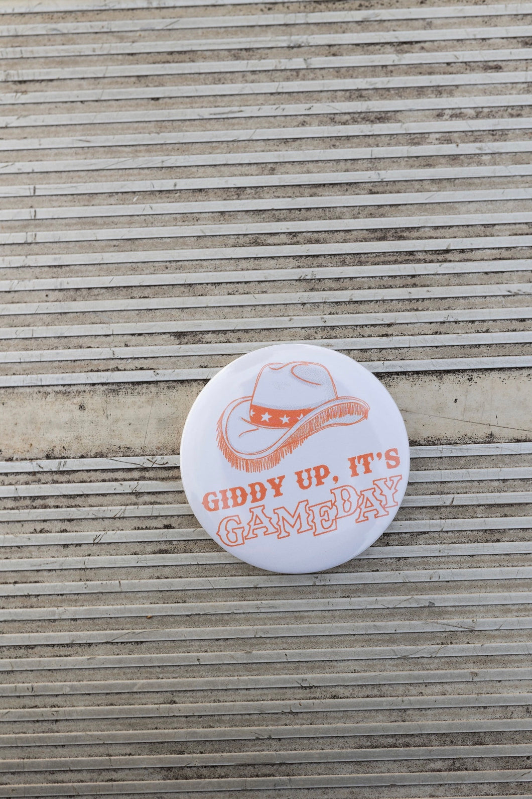 GIDDY UP GAMEDAY BUTTON