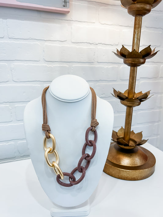 LAYERED CHAIN NECKLACE