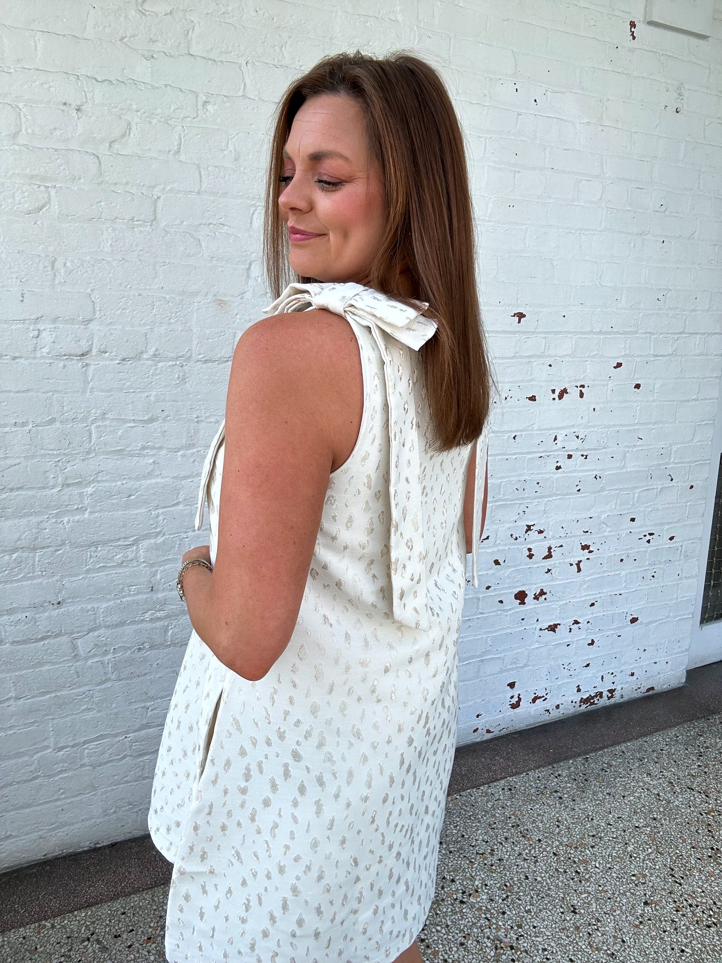 CHIC IVORY MINI DRESS