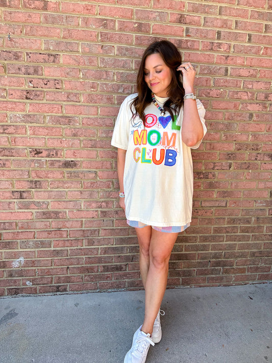 COOL MOM GRAPHIC TEE