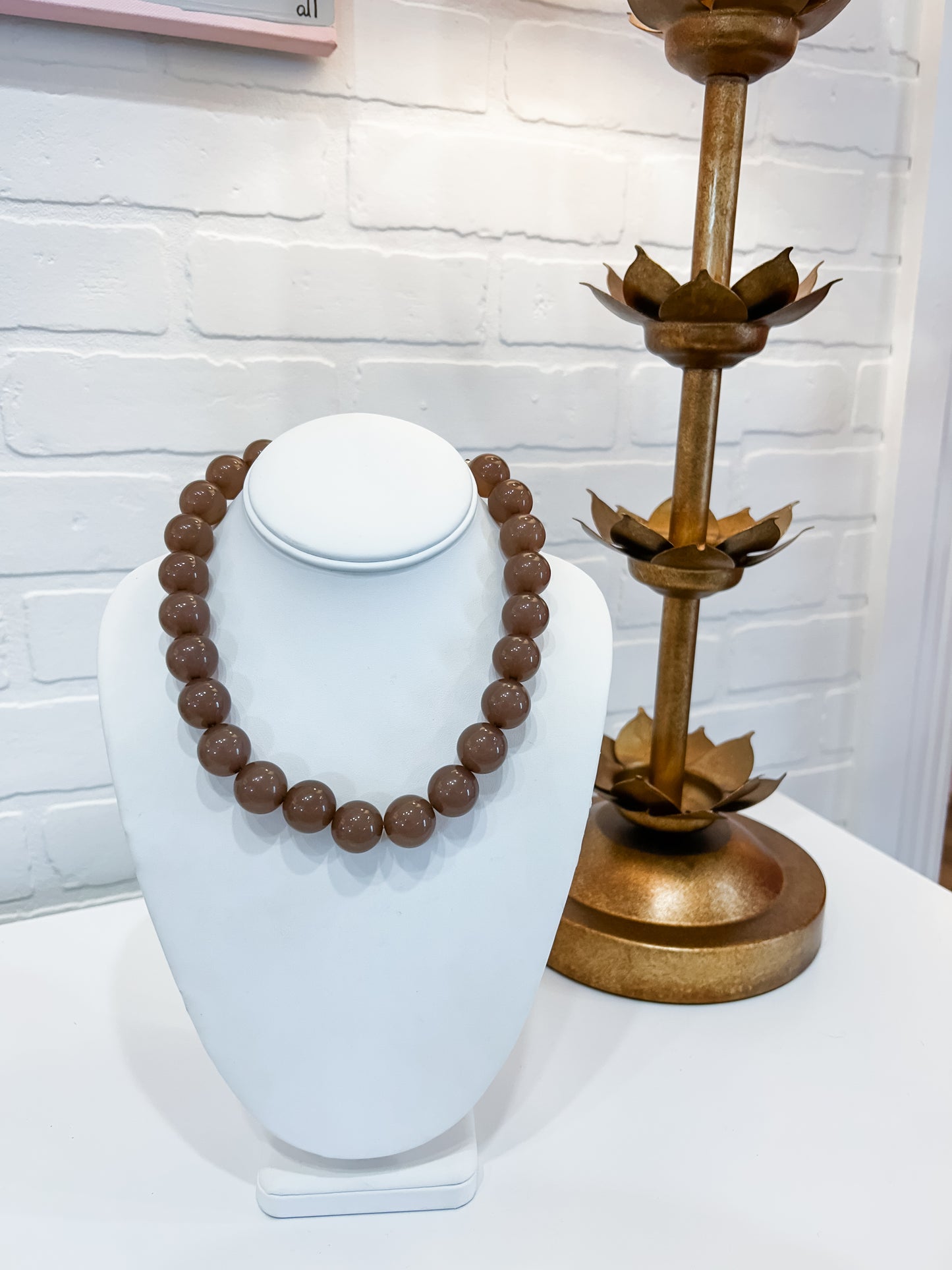 MARBLE RONDELLE BALL NECKLACE - BROWN