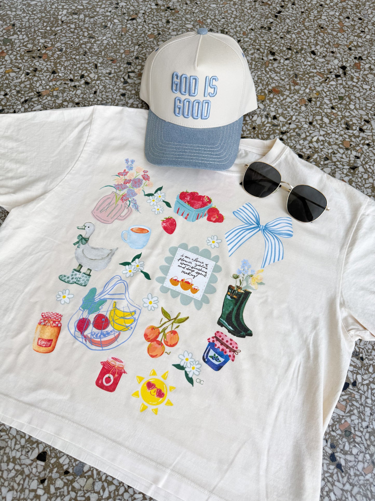SUMMER TO-DO LIST CROPPED GRAPHIC TEE