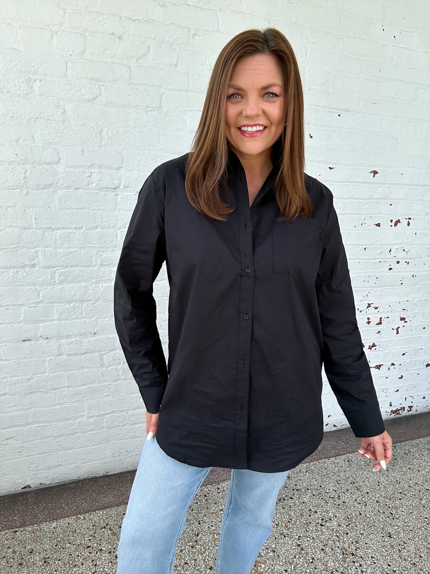 CLASSIC BUTTON DOWN TOP - BLACK