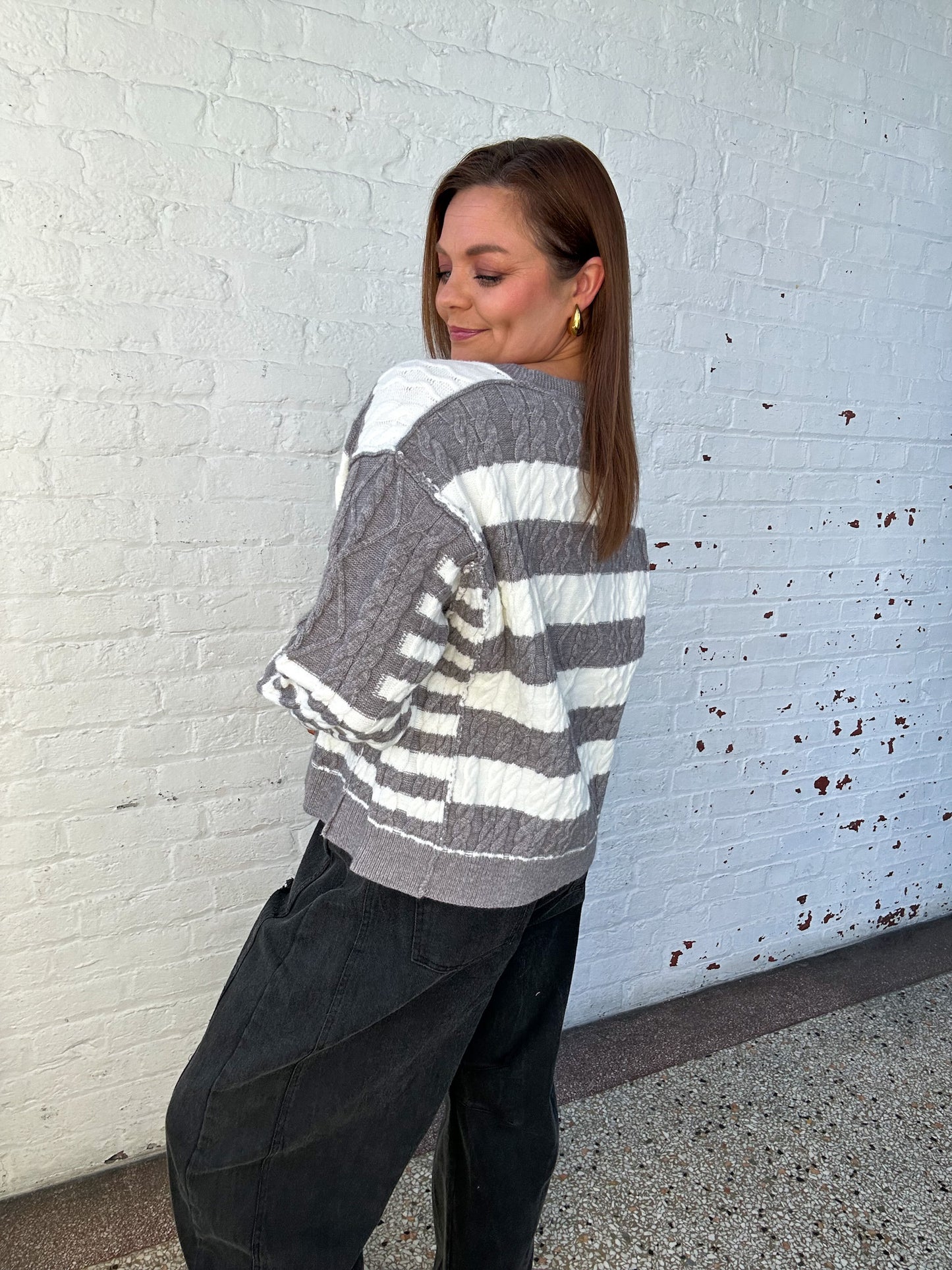 SNOWFALL CABLE STITCH SWEATER
