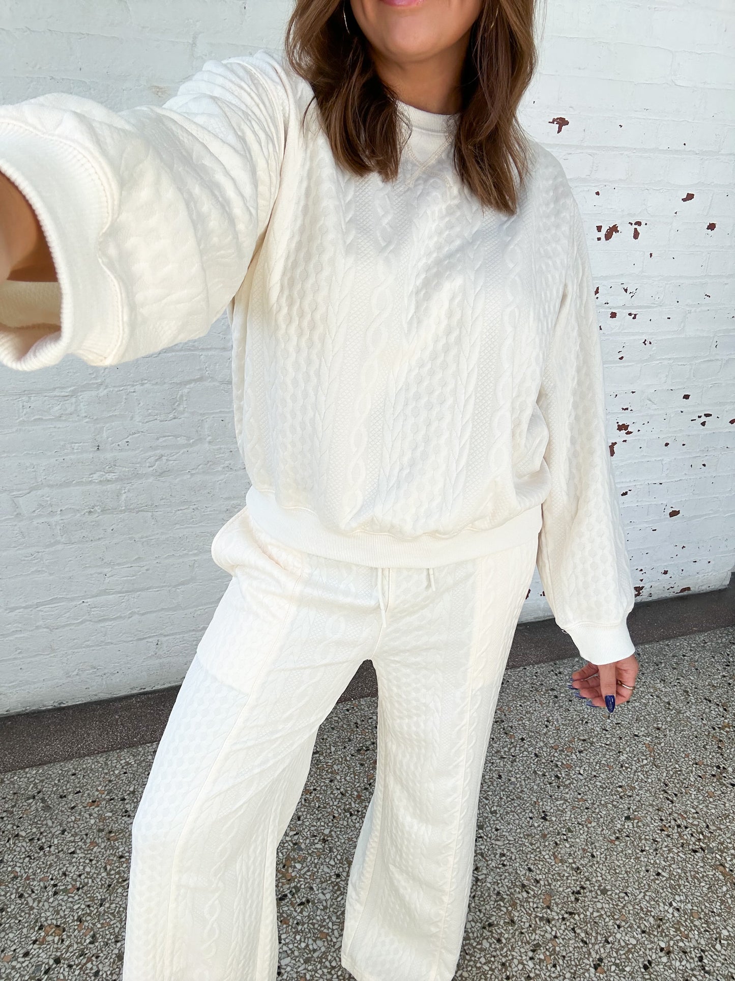 SWEATER STITCH CREWNECK