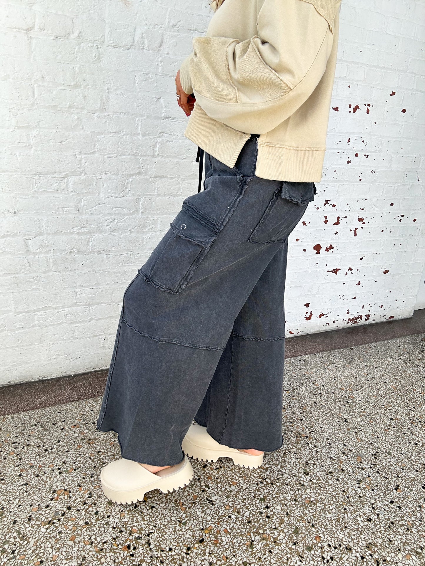 EASY LIVING PANTS - BLACK