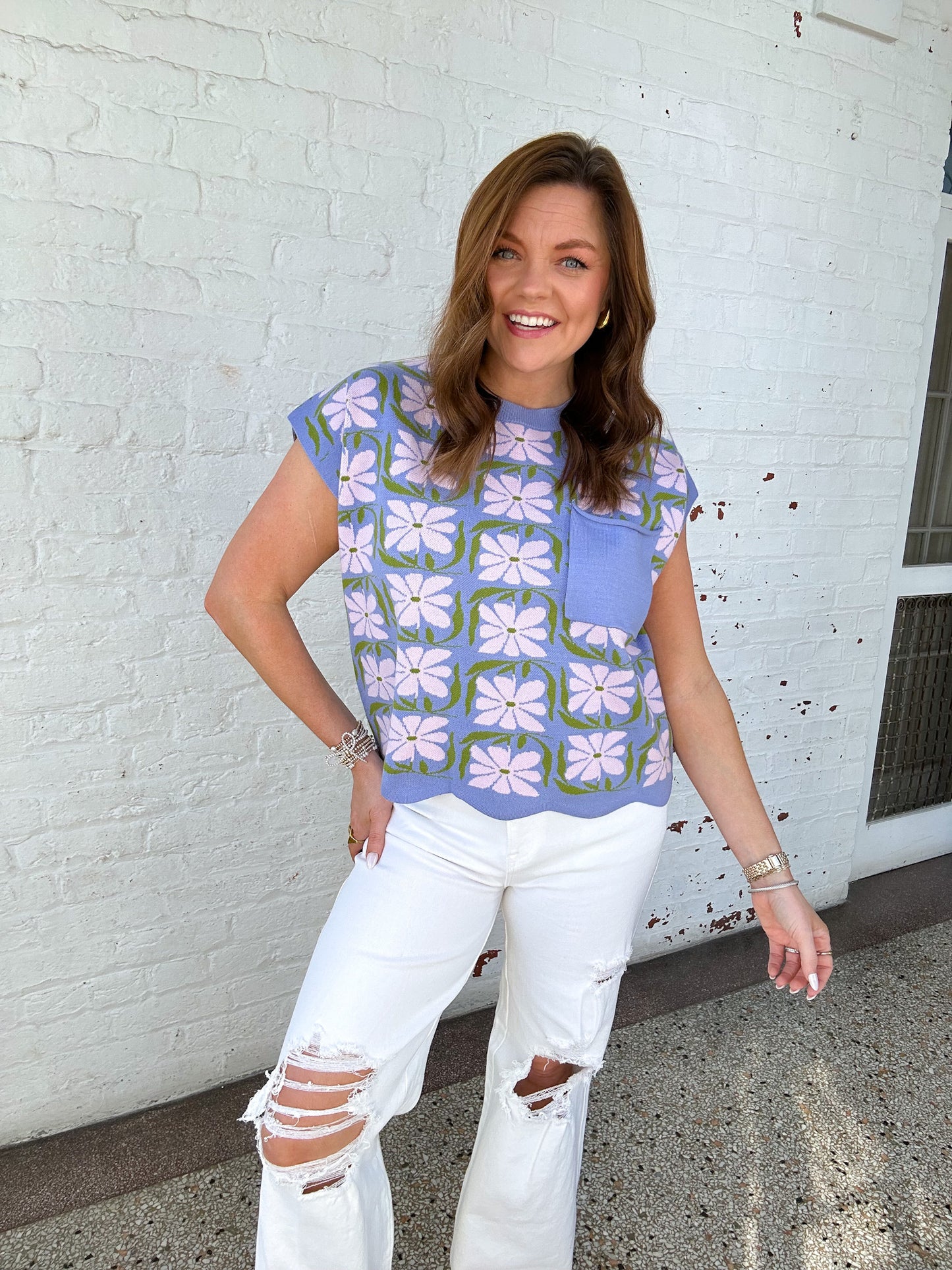 GROOVY FLORAL TOP