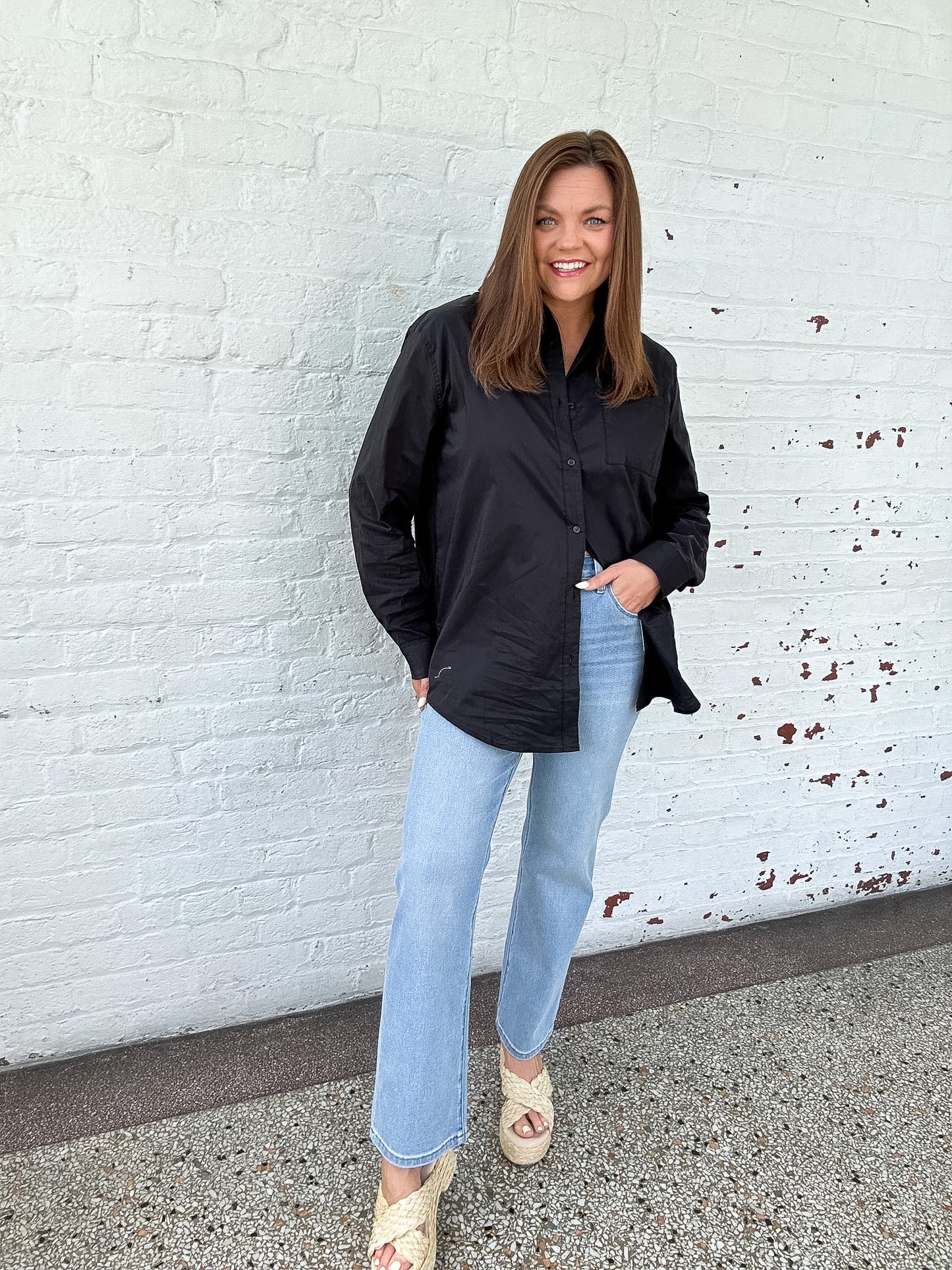 CLASSIC BUTTON DOWN TOP - BLACK