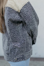 Load image into Gallery viewer, CHILLED CHEETAH JACKET
