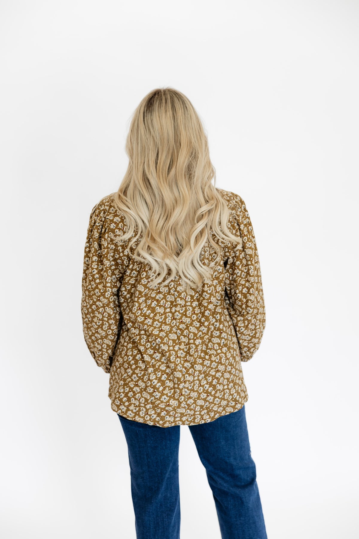 GOLDEN MEADOW TOP