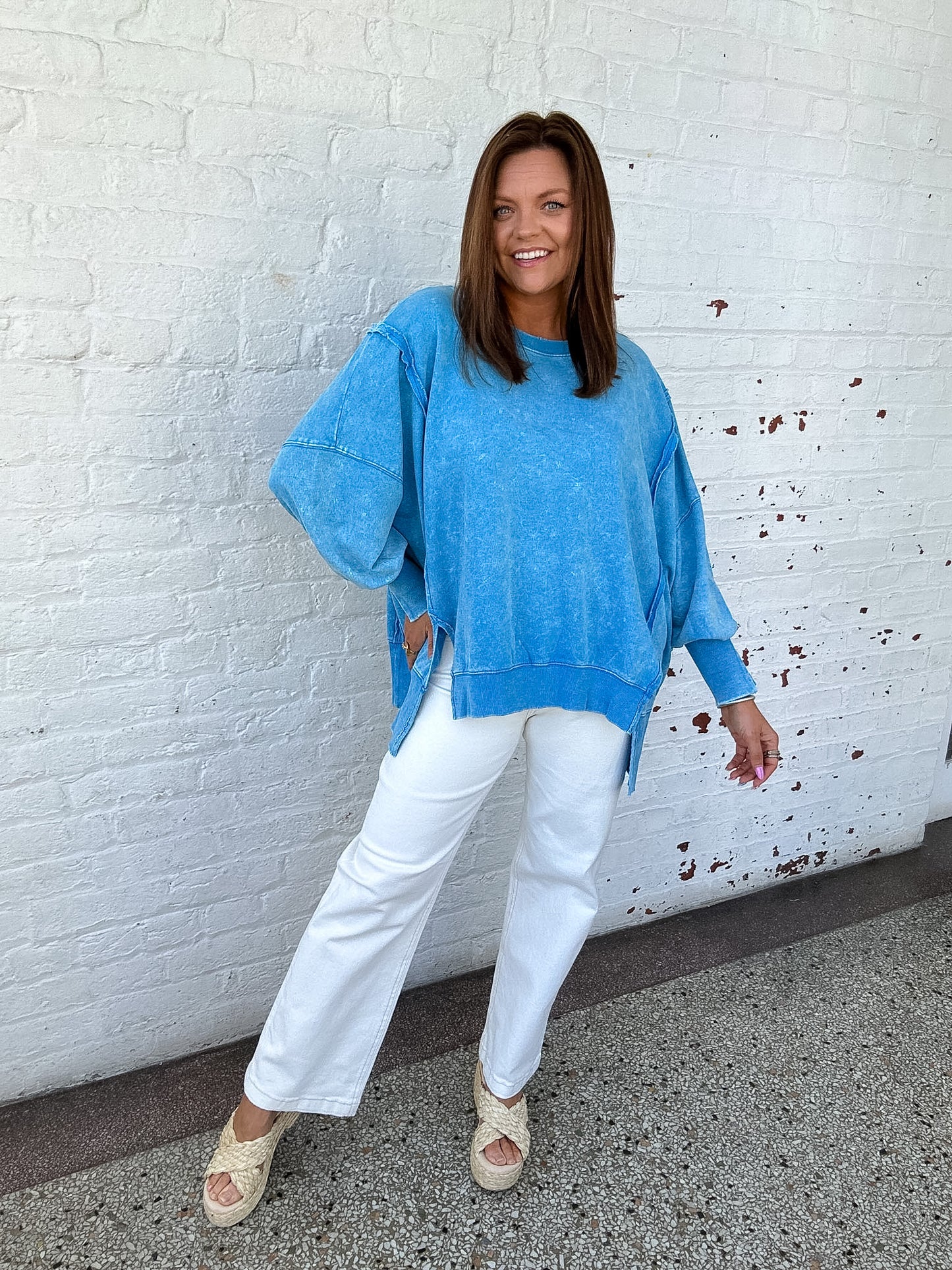 ACID WASHED OVERSIZED SWEATSHIRT - SKY