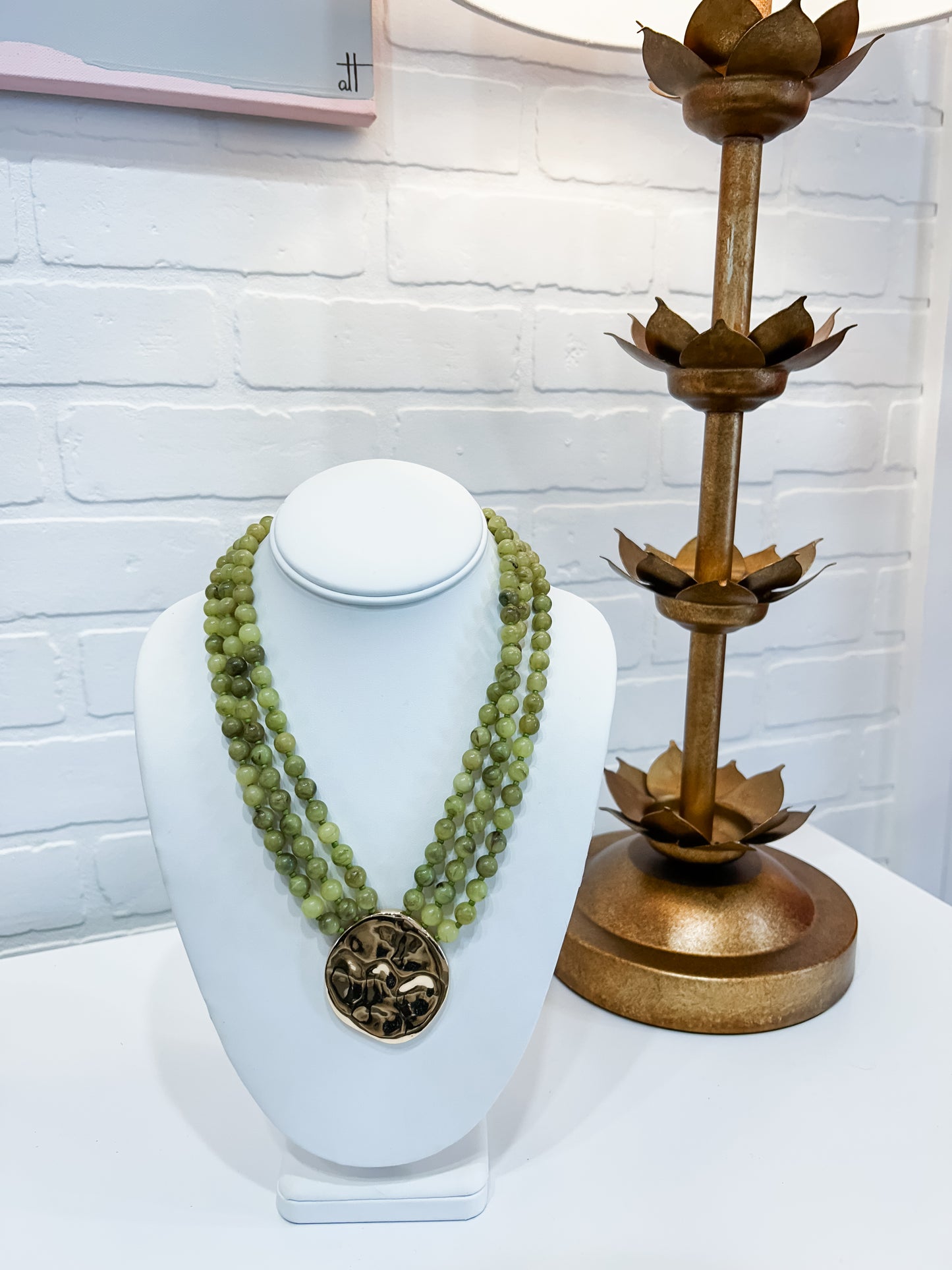 LAYERED PENDANT NECKLACE - OLIVE