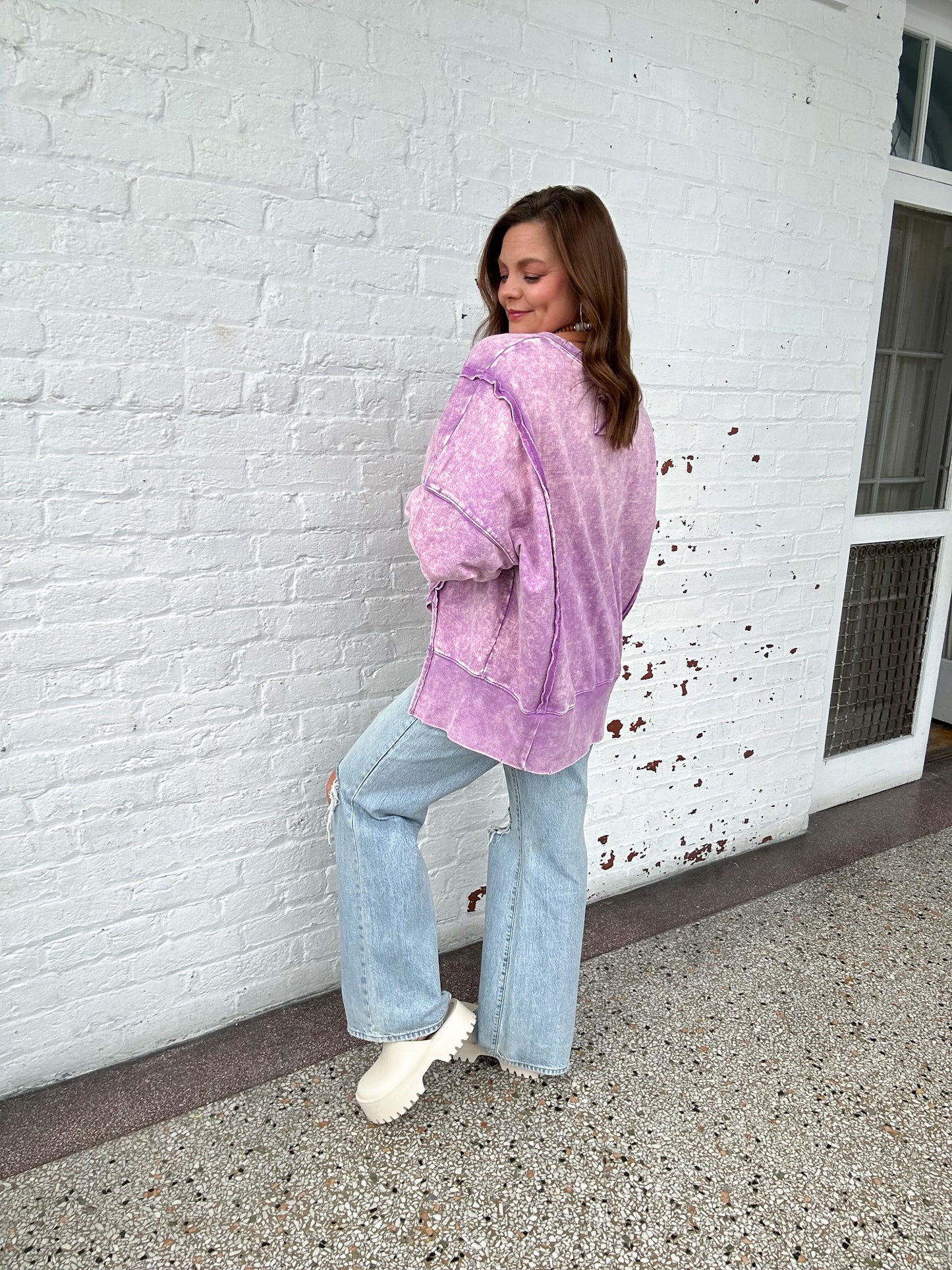 ACID WASHED OVERSIZED SWEATSHIRT - VIOLET