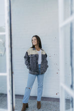 Load image into Gallery viewer, CHILLED CHEETAH JACKET
