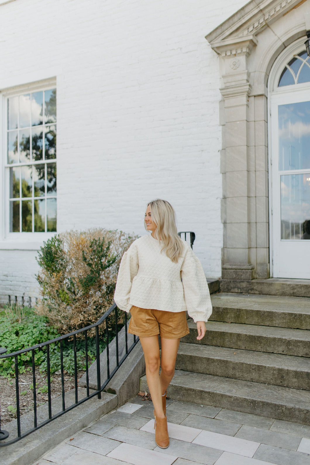 SET THE TONE QUILTED TOP