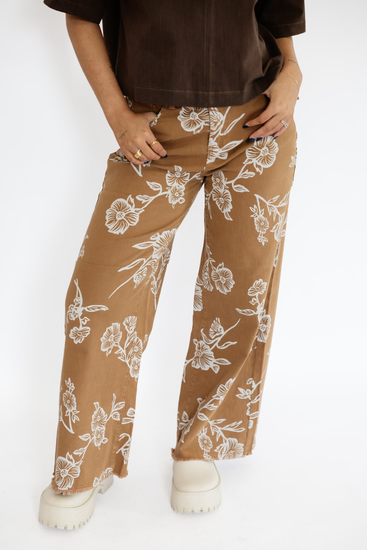 DANDELION STRAIGHT LEG PANTS