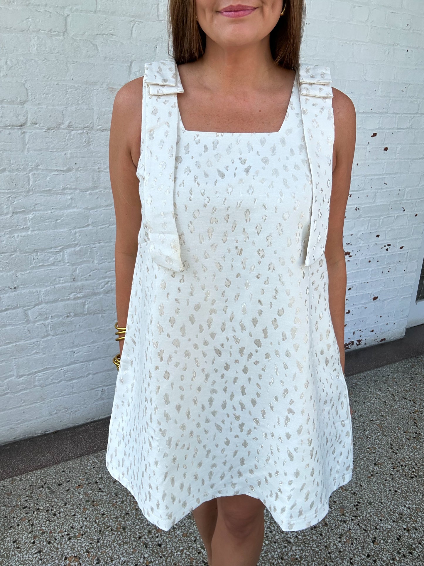 CHIC IVORY MINI DRESS