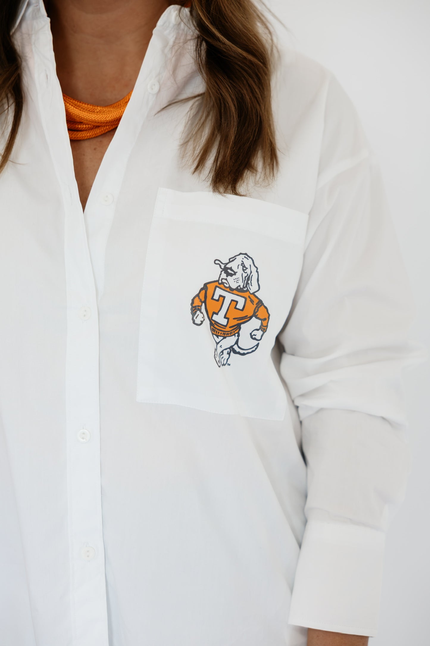 *PRE-ORDER* TENNESSEE EGACY LOGO OXFORD BUTTON UP