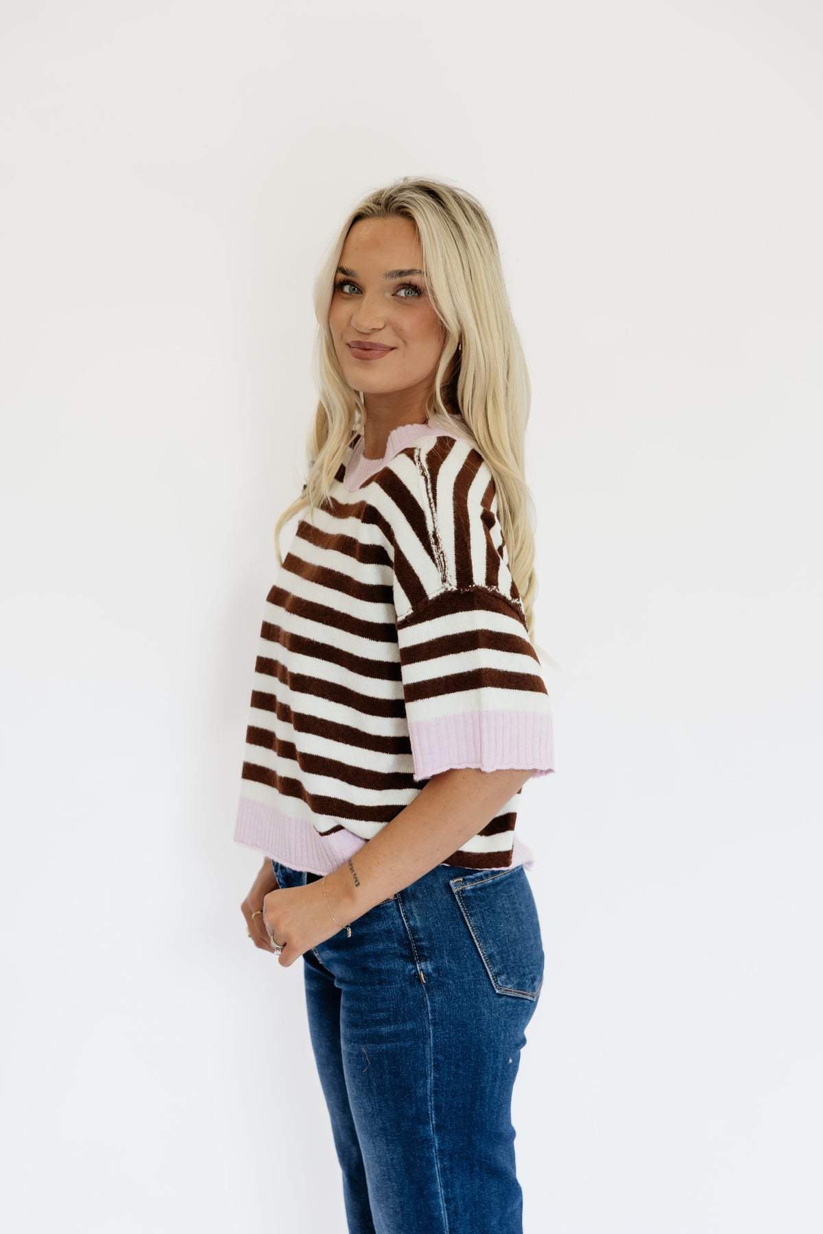 SERENA STRIPED SWEATER - BROWN