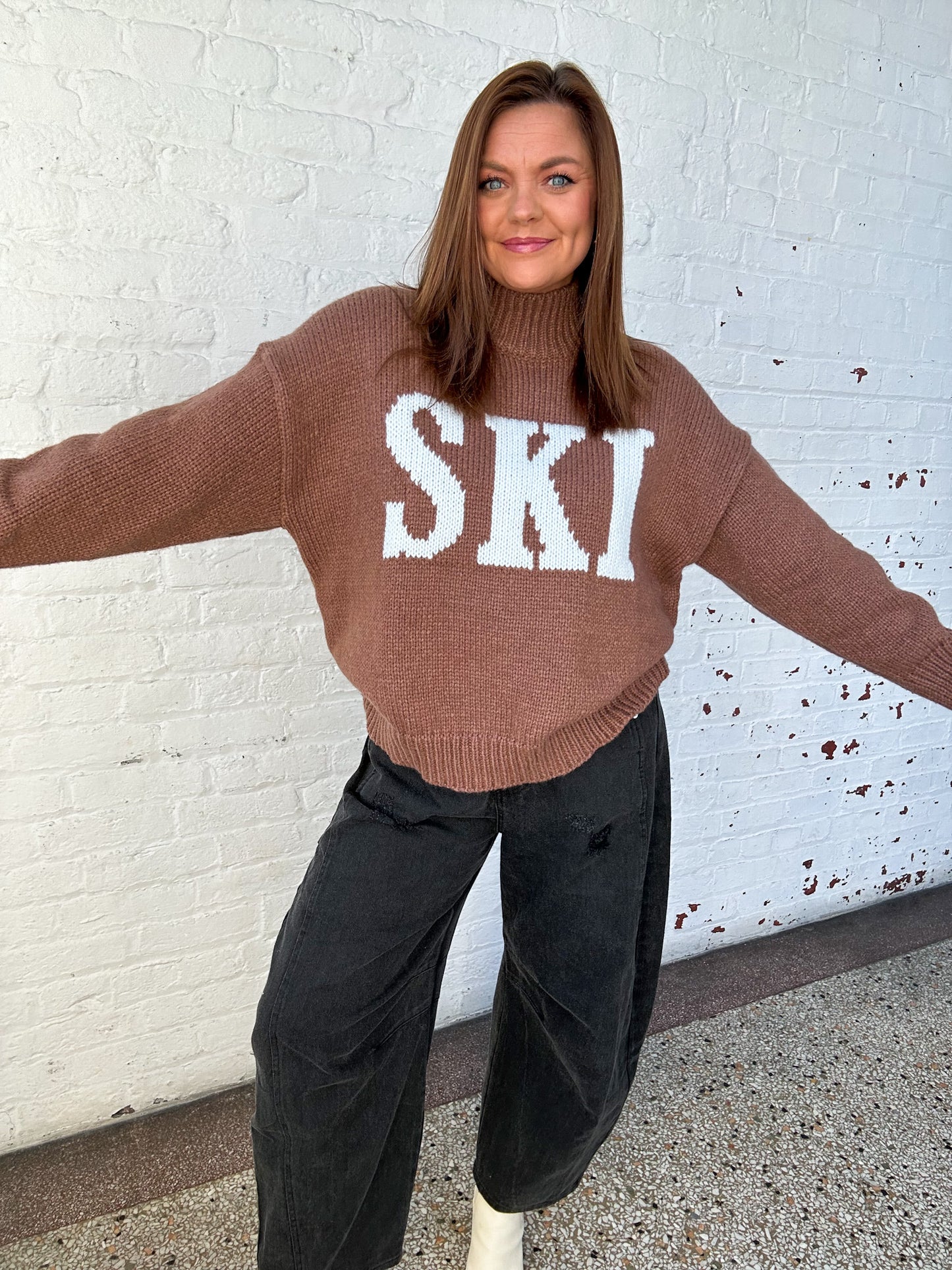 SKI CLUB SWEATER