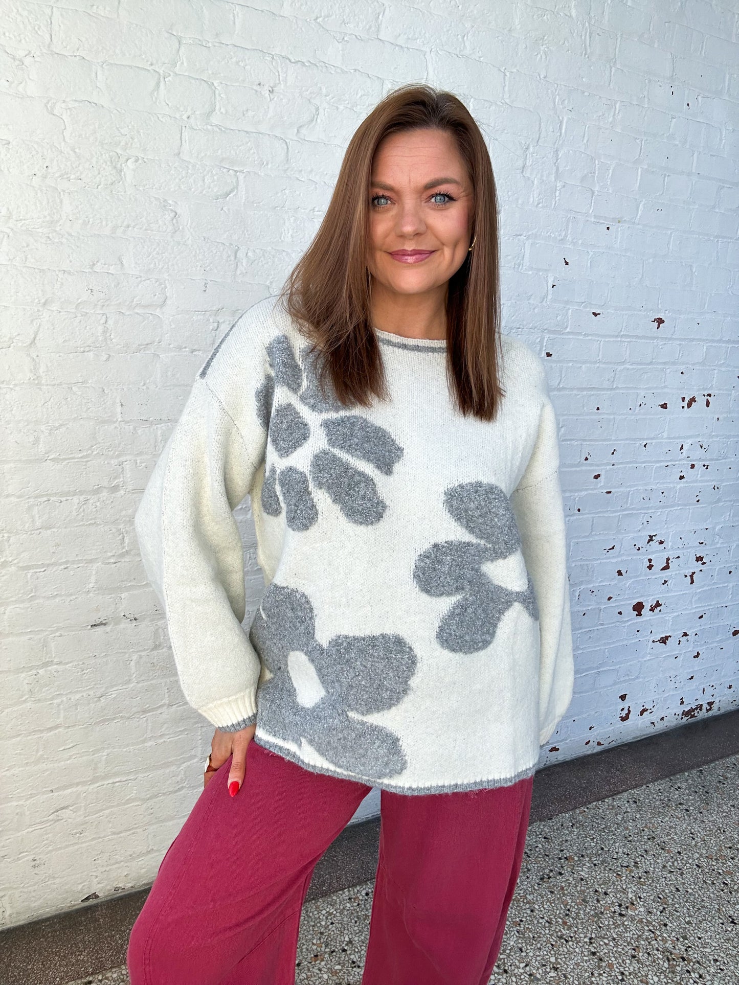 WINTER WHITE SWEATER