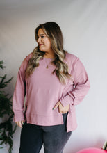 Load image into Gallery viewer, CURVY OVERSIZED TOP - MAUVE
