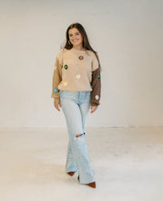 Load image into Gallery viewer, FLOWER CROCHET COLOR BLOCK SWEATER
