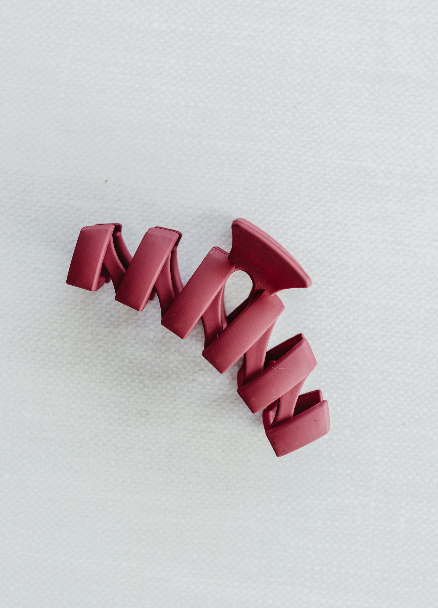 ZIGZAG CLAW CLIP - BURGUNDY