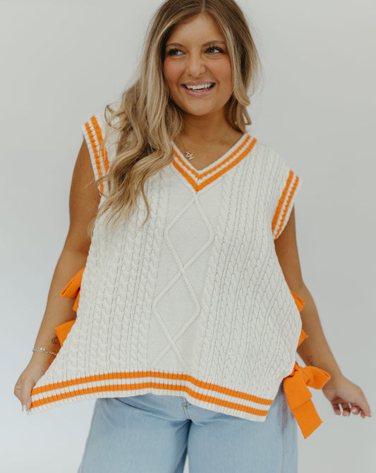 TAILGATE QUEEN SWEATER TOP