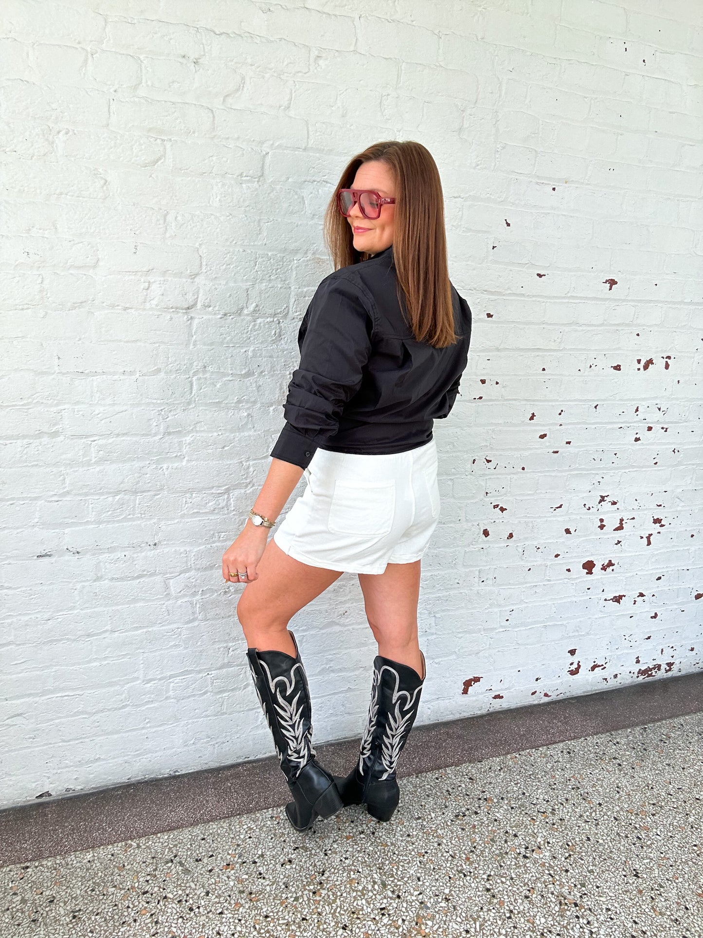CLASSIC BUTTON DOWN TOP - BLACK